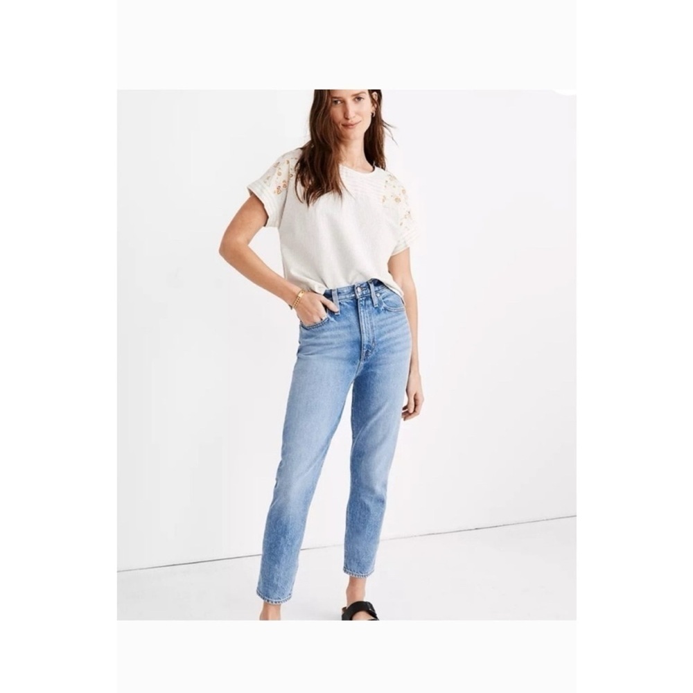 Madewell Blue Mom Jeans Jeans with Natural Distressing size 26